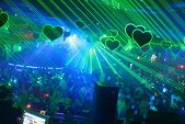 Photo 98 - VALENTIN OU CELIBATAIRE 