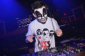 Photo 131 - KISS THE BASS 