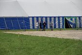 Photo 7 - Montage du chapiteau d'Obigies