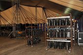 Photo 55 - Montage du chapiteau d'Obigies
