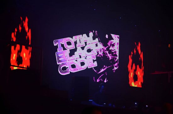 TOTAL BLACK CODE