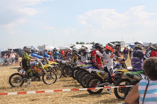 Moto-Cross
