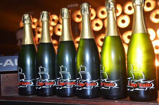 CHAMPAGNE 