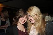 Photo 151 - Kisses Night