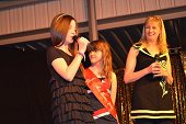 Photo 106 - Remise des echarpes Miss Tournai