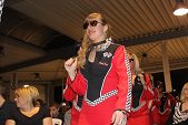 Photo 373 - Remise des echarpes Miss Tournai