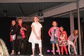 Photo 396 - Remise des echarpes Miss Tournai