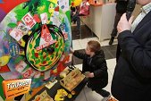 Photo 12 - La roue des cadeaux