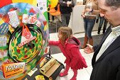 Photo 37 - La roue des cadeaux