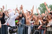 Photo 37 - So W'happy festival
